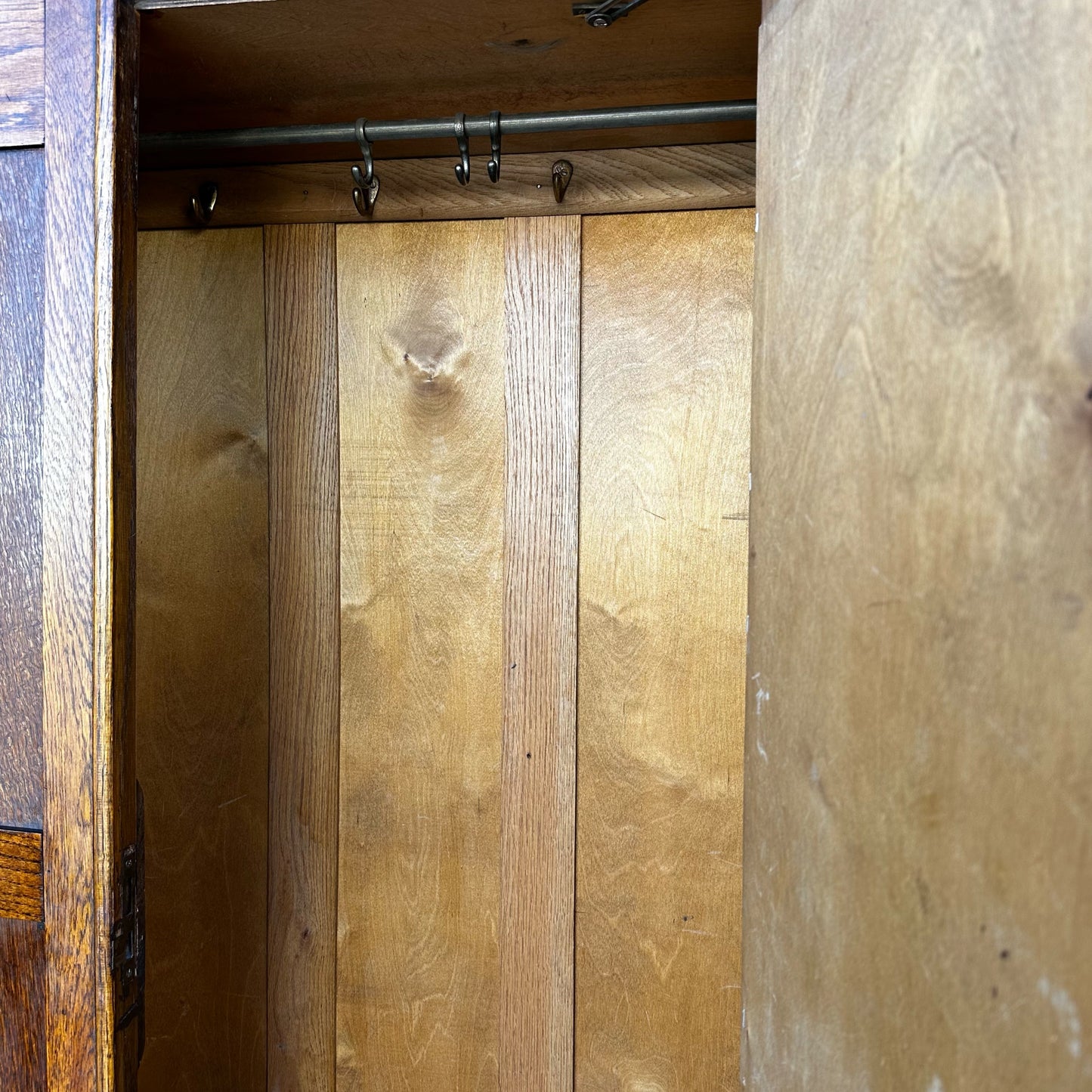 Vintage Tiger Oak Hutch